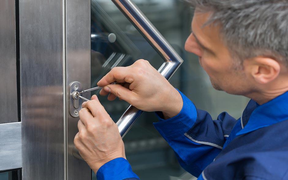 serrurier ouverture de porte service Villejuif