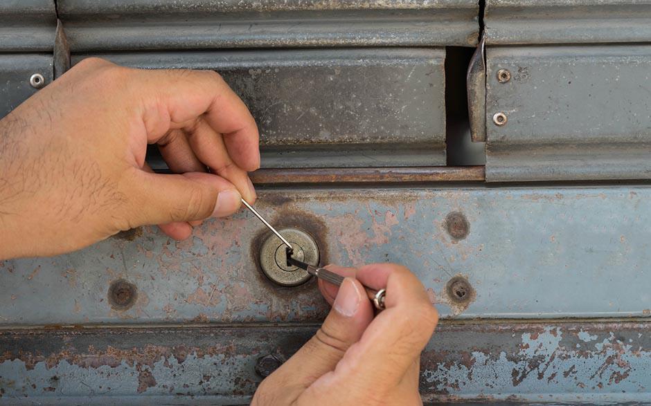 serrurier ouverture de porte service Villejuif